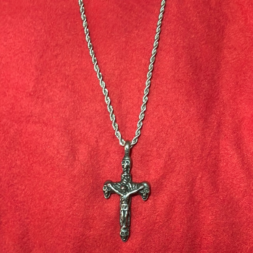 NWT Cross Pendant on Chain
